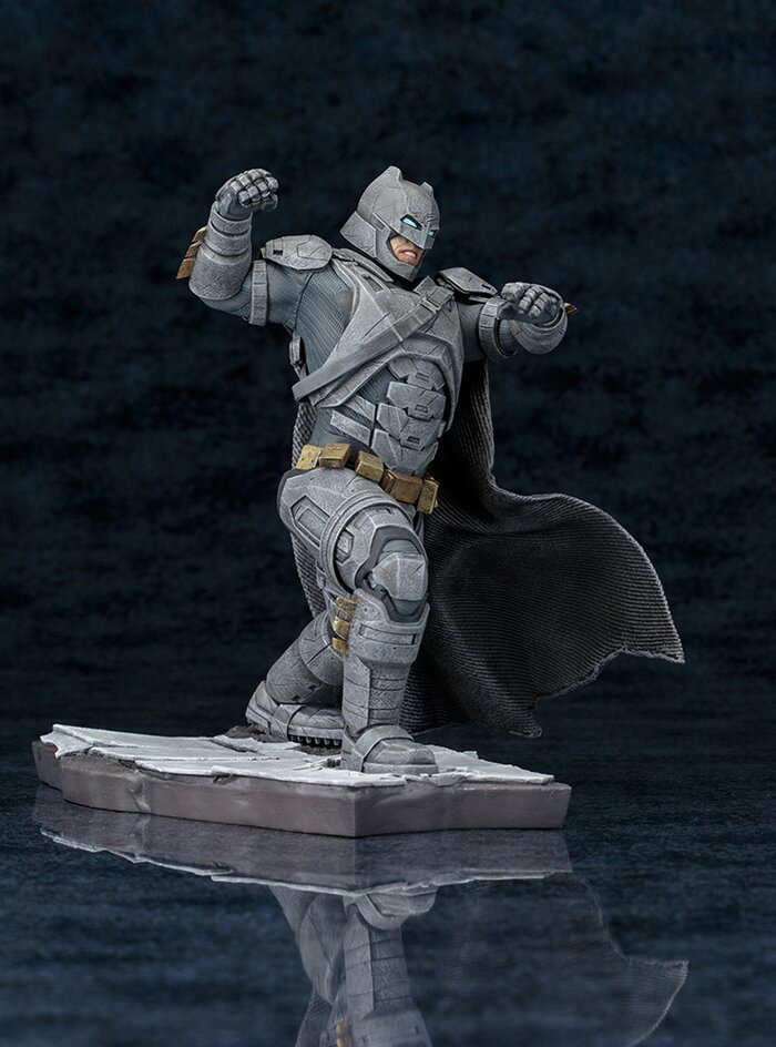 batman dawn of justice statue