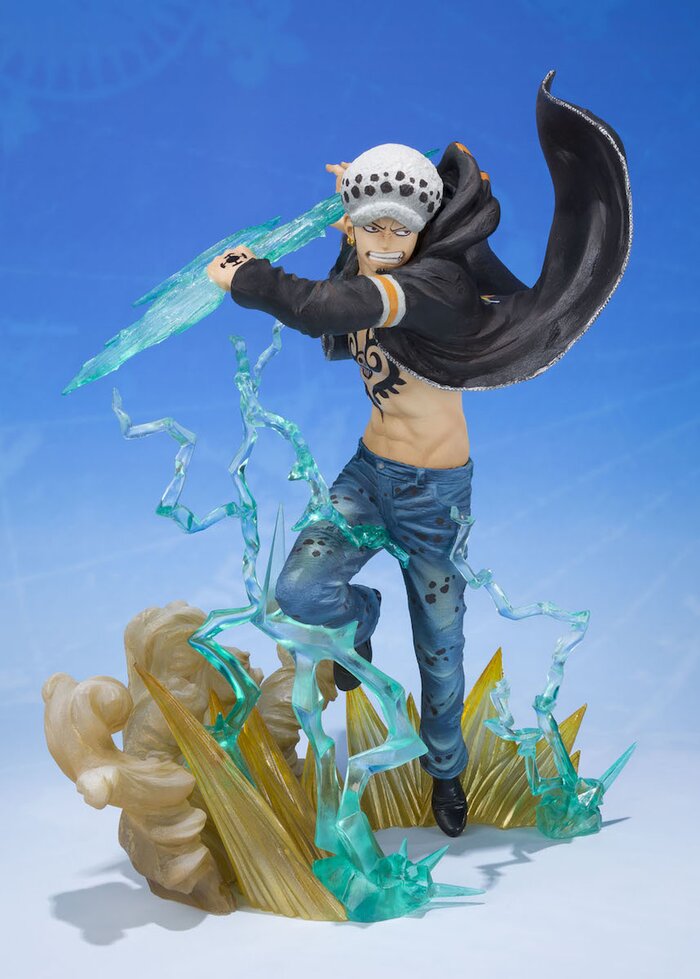 trafalgar law gamma knife figure