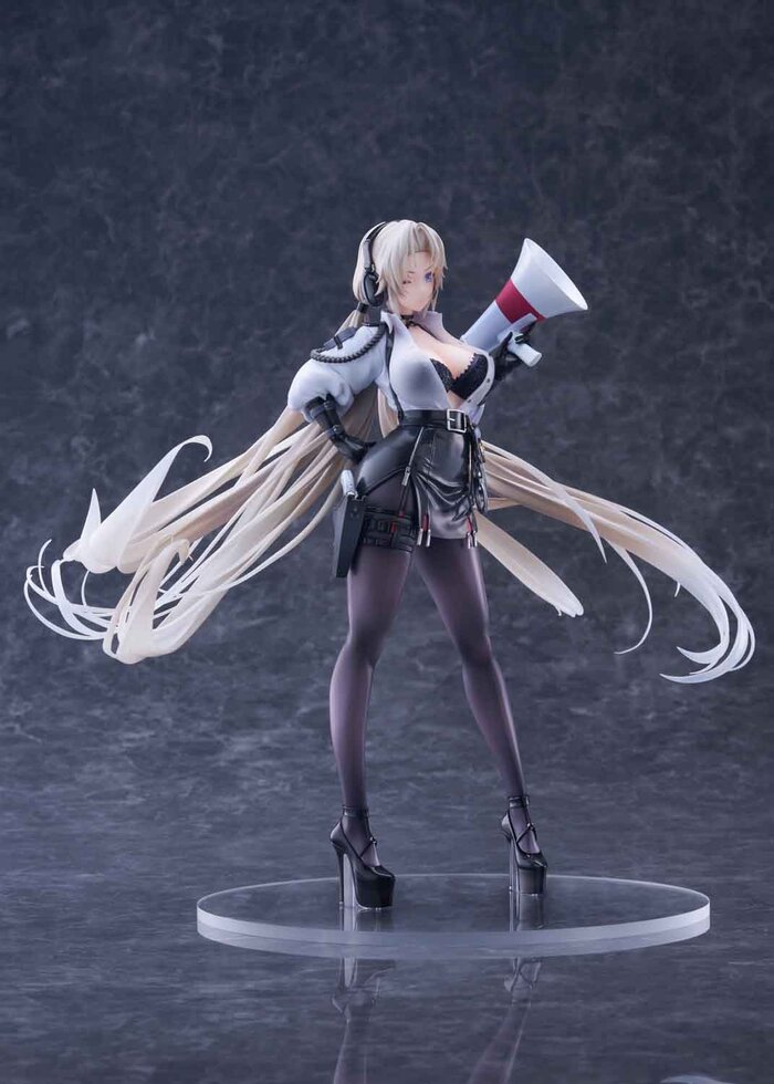 Azur Lane Kronshtadt: Begin the Rush! Ver. 1/6 Scale Figure: Goldenhead ...