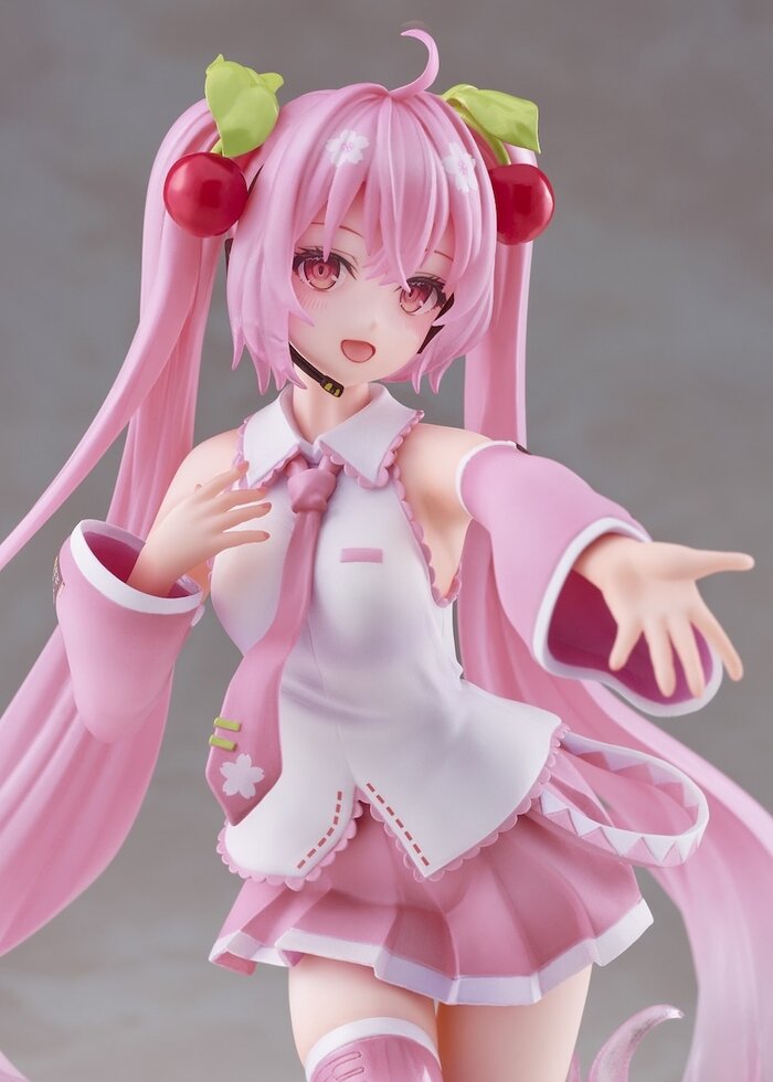 sakura miku figure taito