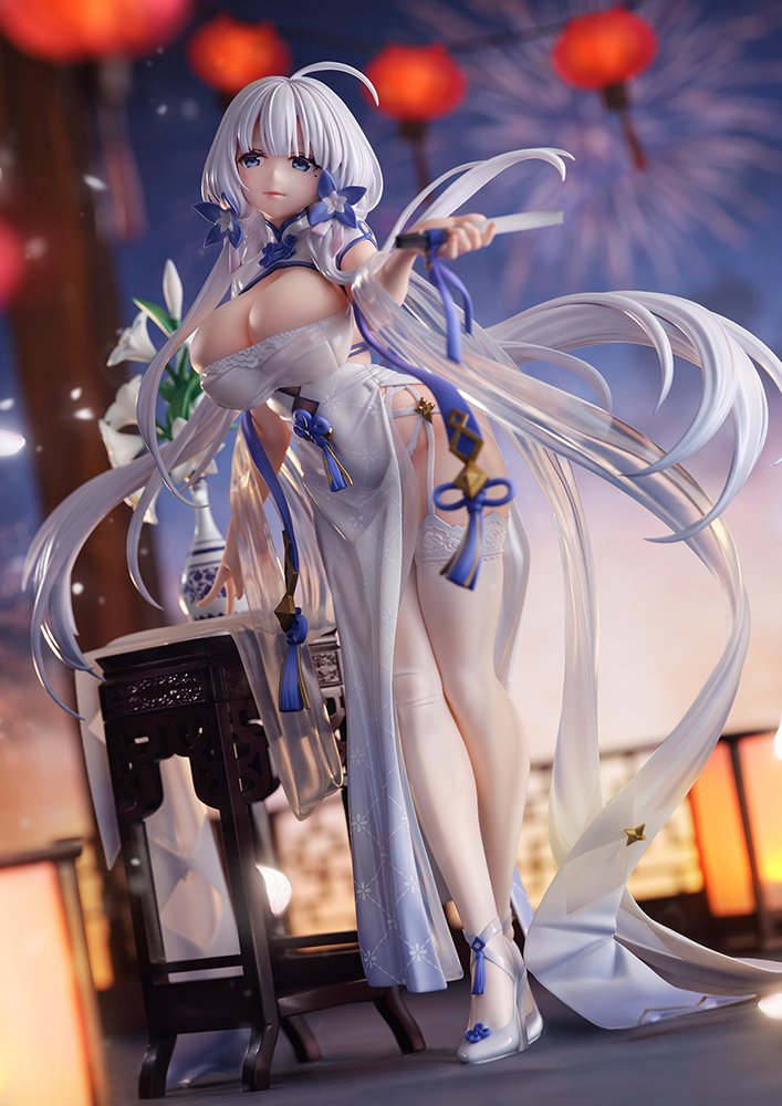 Azur Lane Illustrious: Maiden Lily's Radiance Ver. 1/7 Scale
