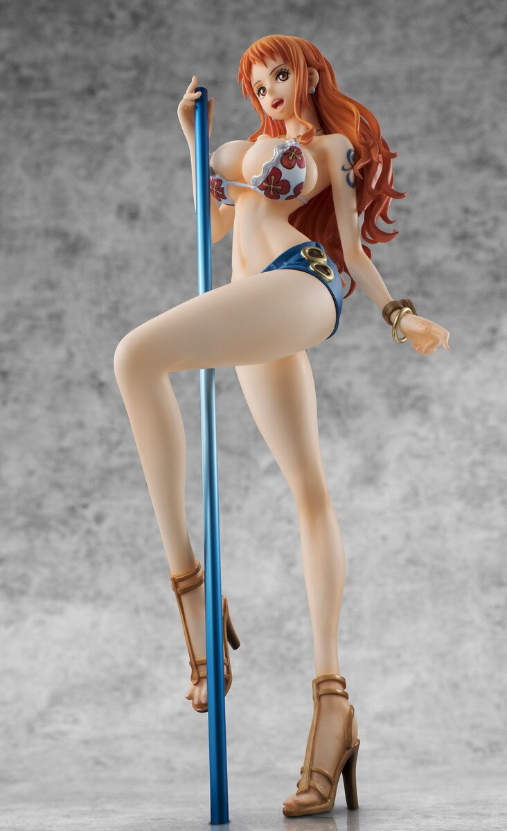 nami naked statue