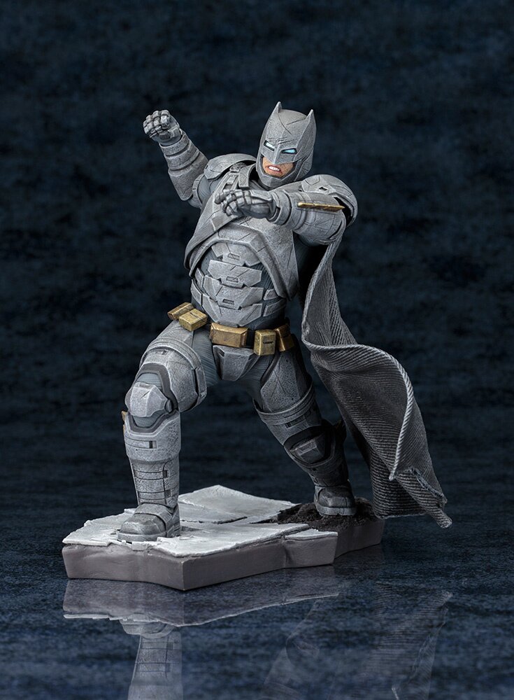 batman dawn of justice statue