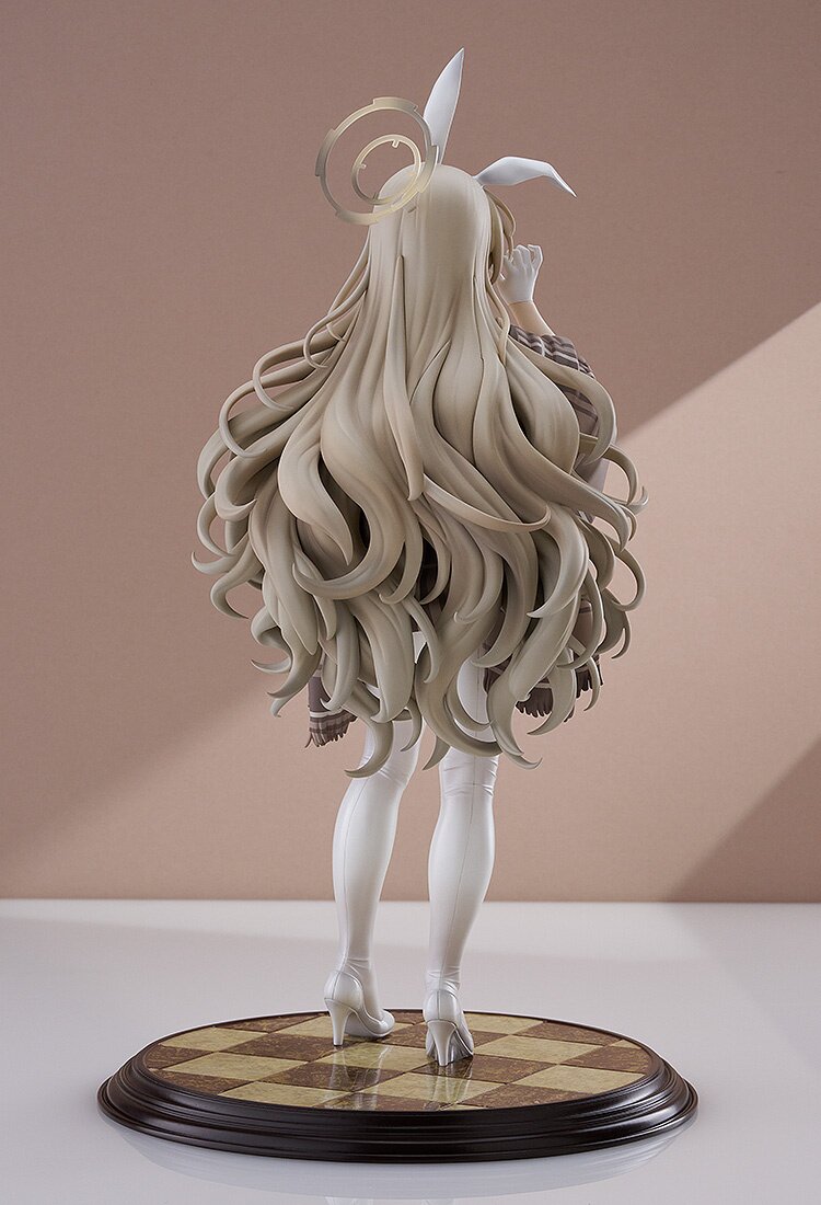 Blue Archive Akane Murokasa (Bunny Girl) 1/7 Scale Figure - Tokyo