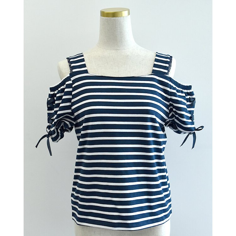 LIZ LISA Striped Off-Shoulder T-Shirt: LIZ LISA - Tokyo Otaku Mode 