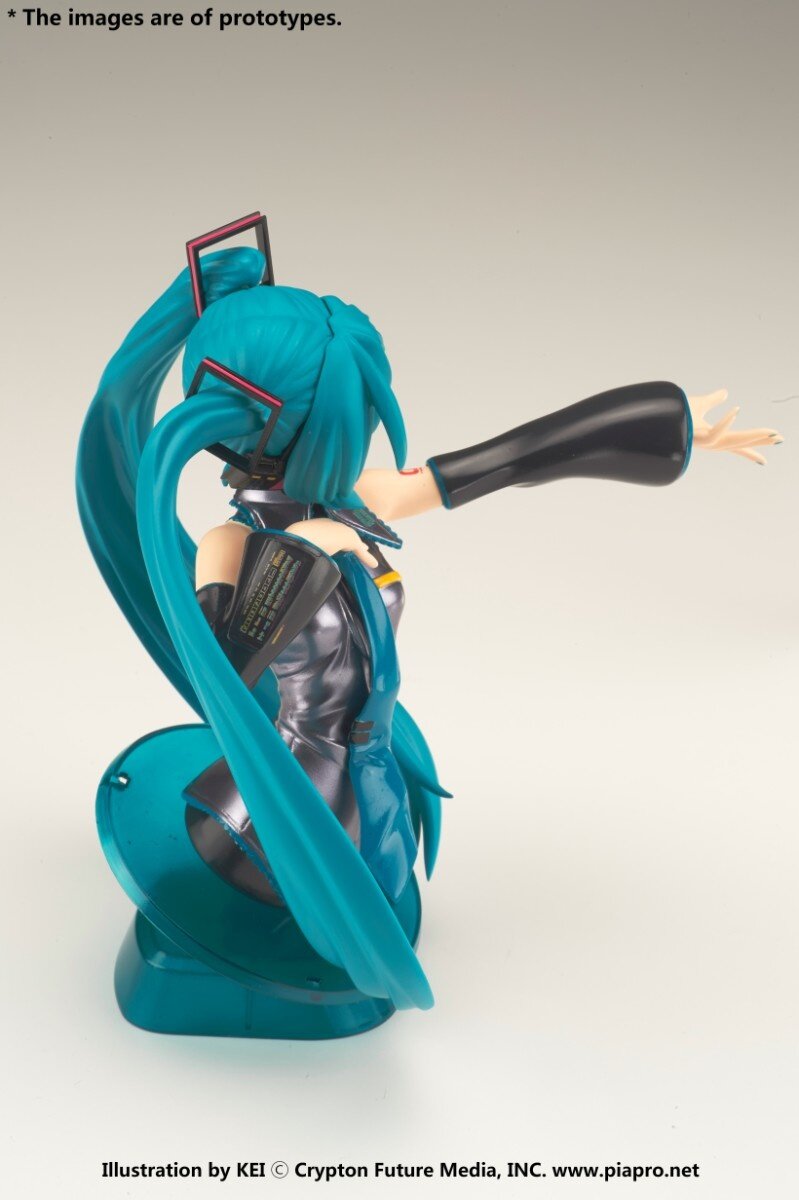 hatsune miku bust