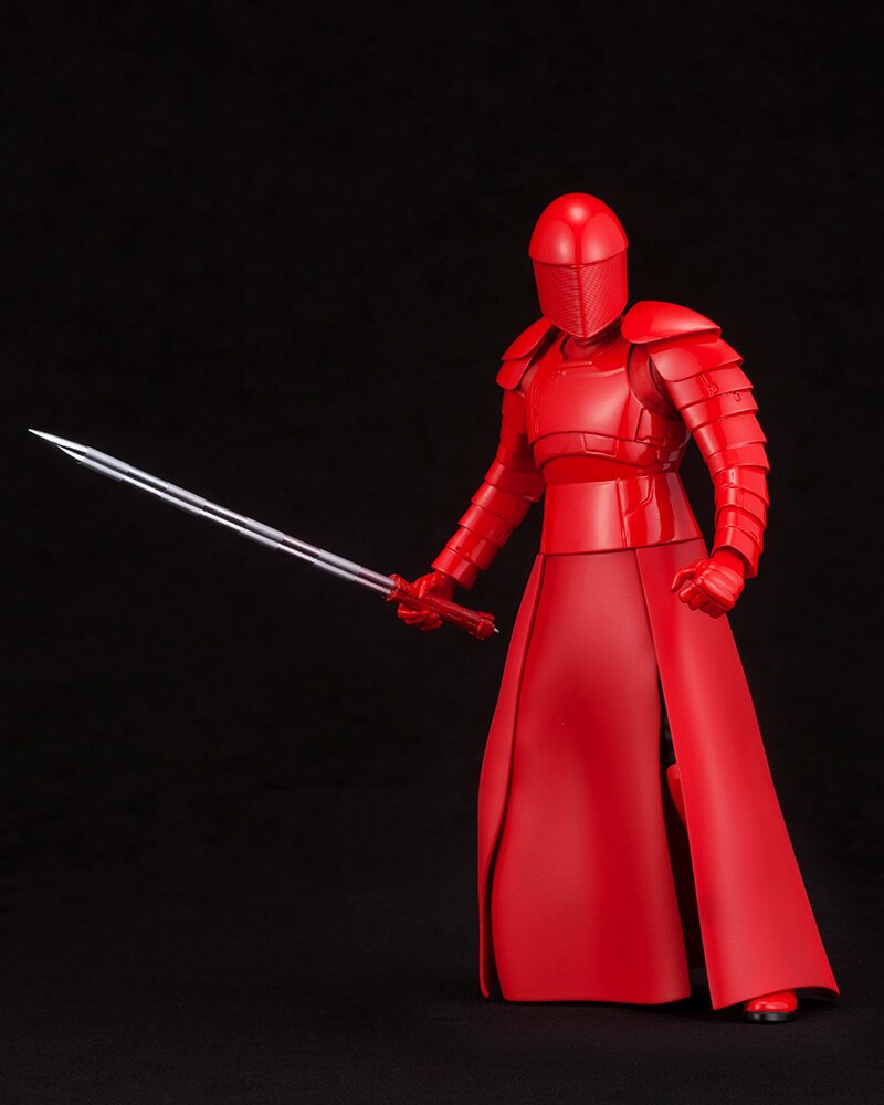 Star Wars S.H.Figuarts Elite Praetorian Guard with Double Blade (The Last  Jedi)