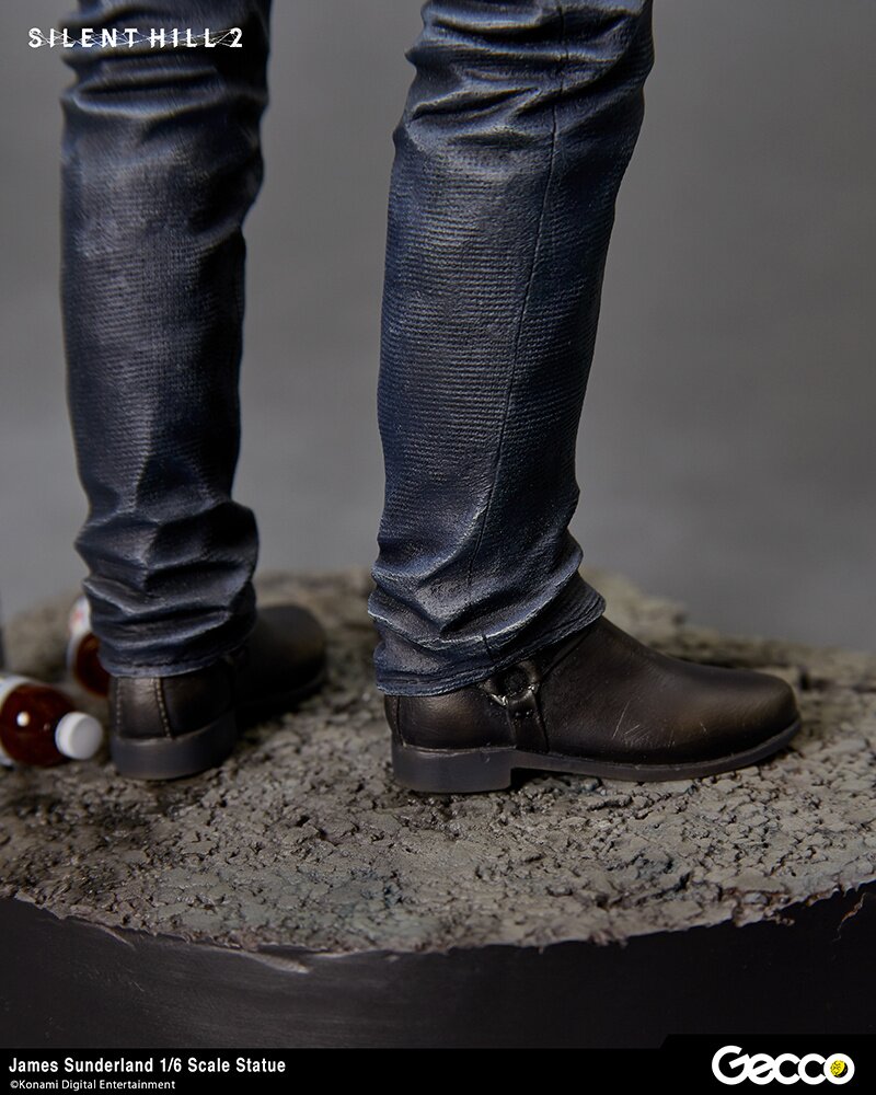 Silent Hill 2 James Sunderland 1/6 Scale Statue