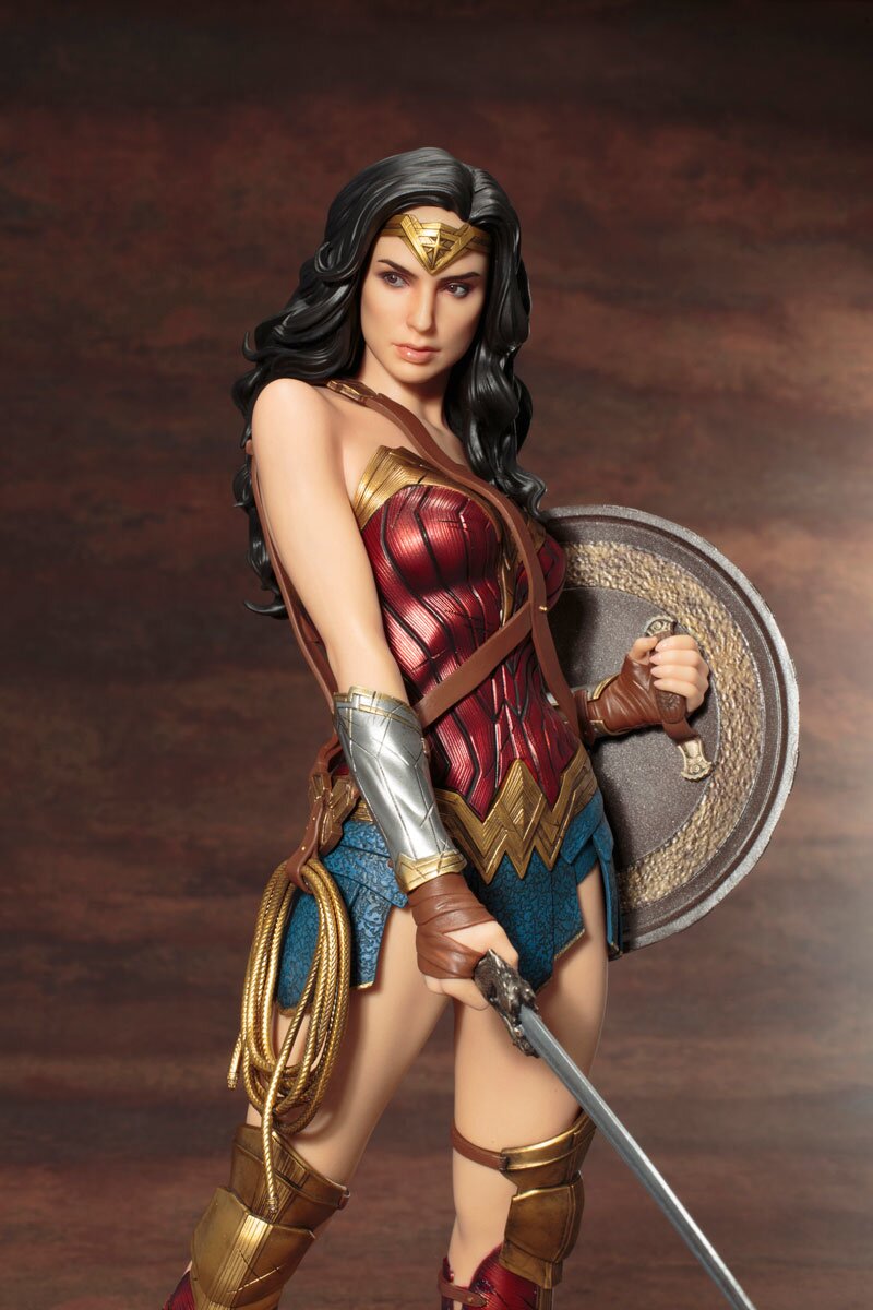 Kotobukiya ArtFX Wonder shops Woman Statue