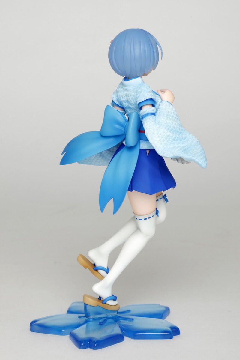 rem kimono figure