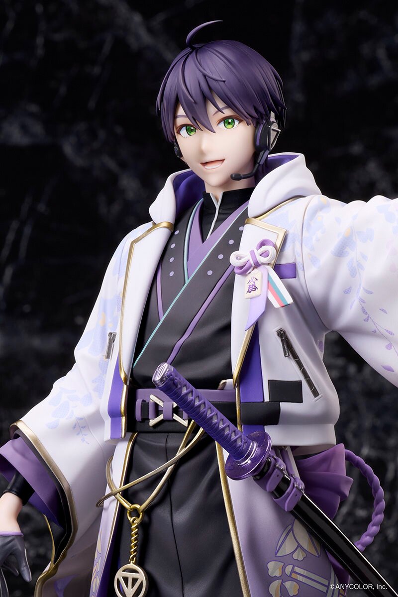 NIJISANJI Kenmochi Toya 1/7 Scale Figure - Tokyo Otaku Mode