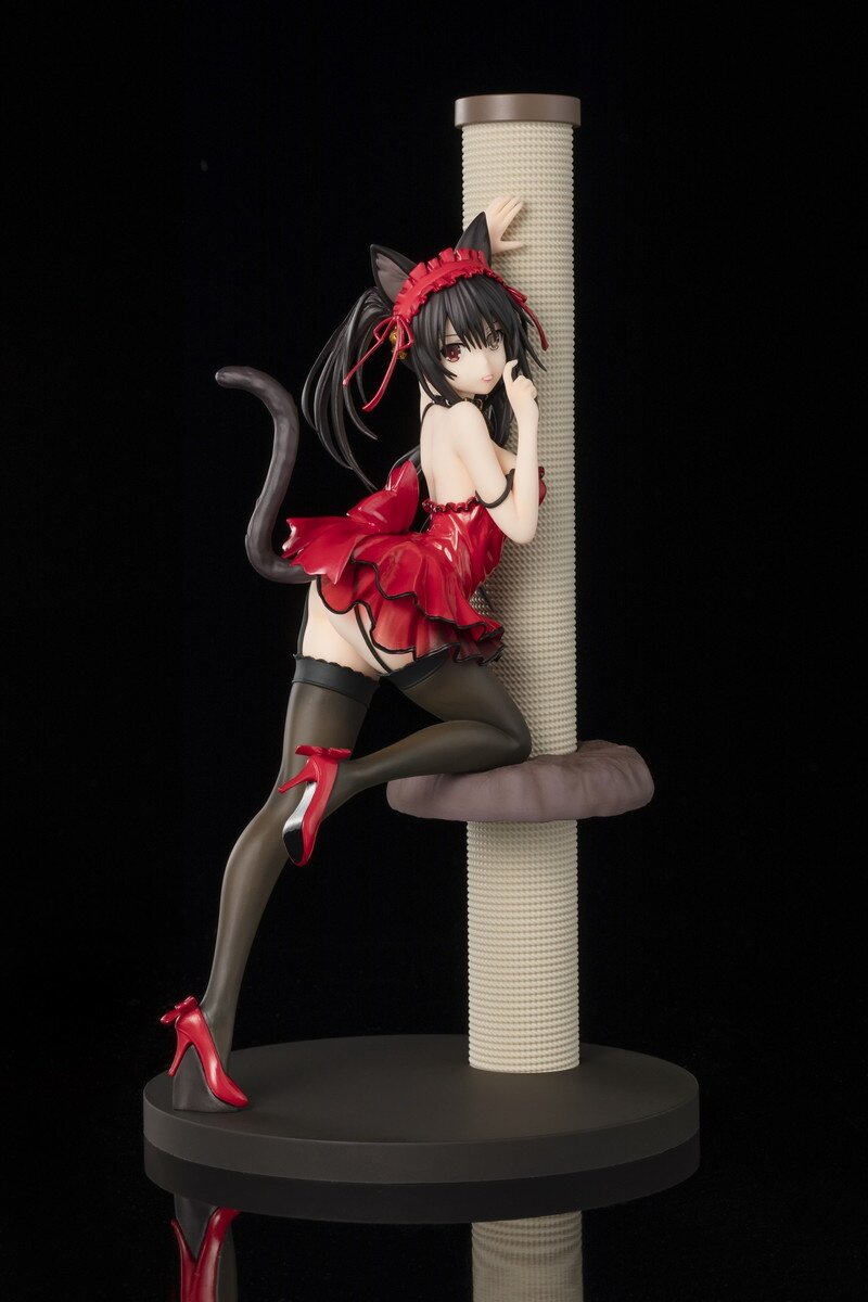 kurumi cat figure