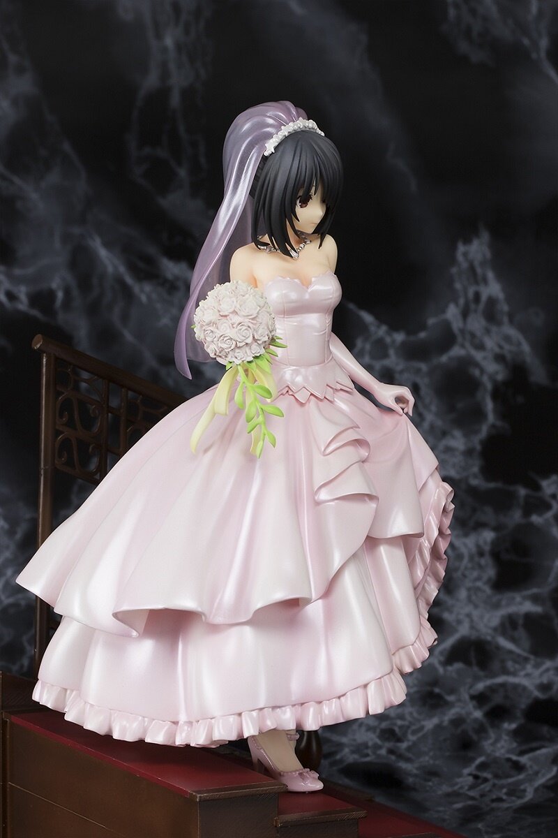 kurumi wedding dress figure