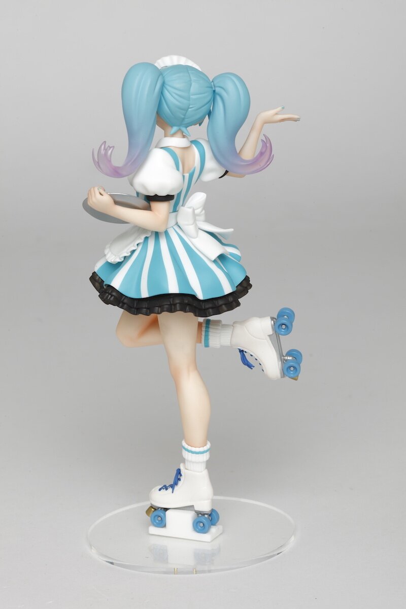 miku cafe maid figure