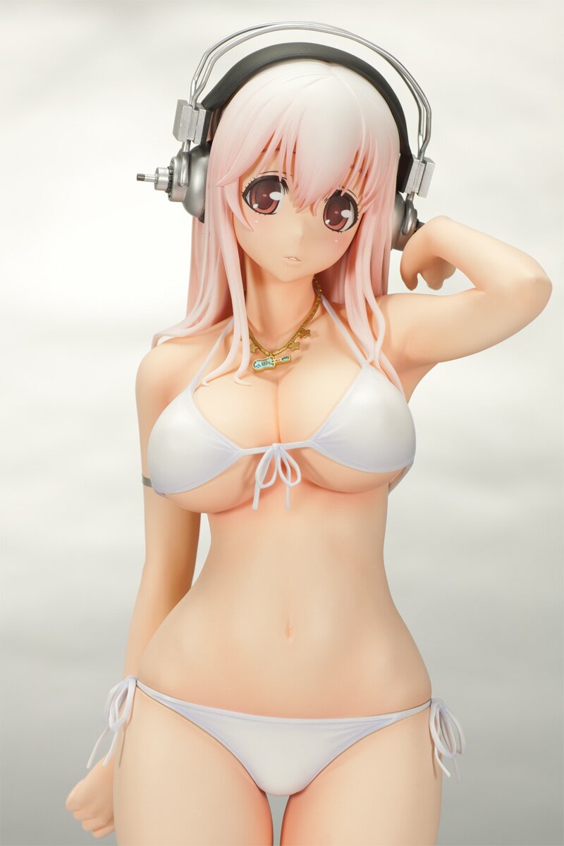 ゲームキャラクター SONICO 1/5 Scale Painted Figure PKG Ver. Amazon.com: ! (1/5 scale PVC Figure) -.-Berry Super Sonico Soni