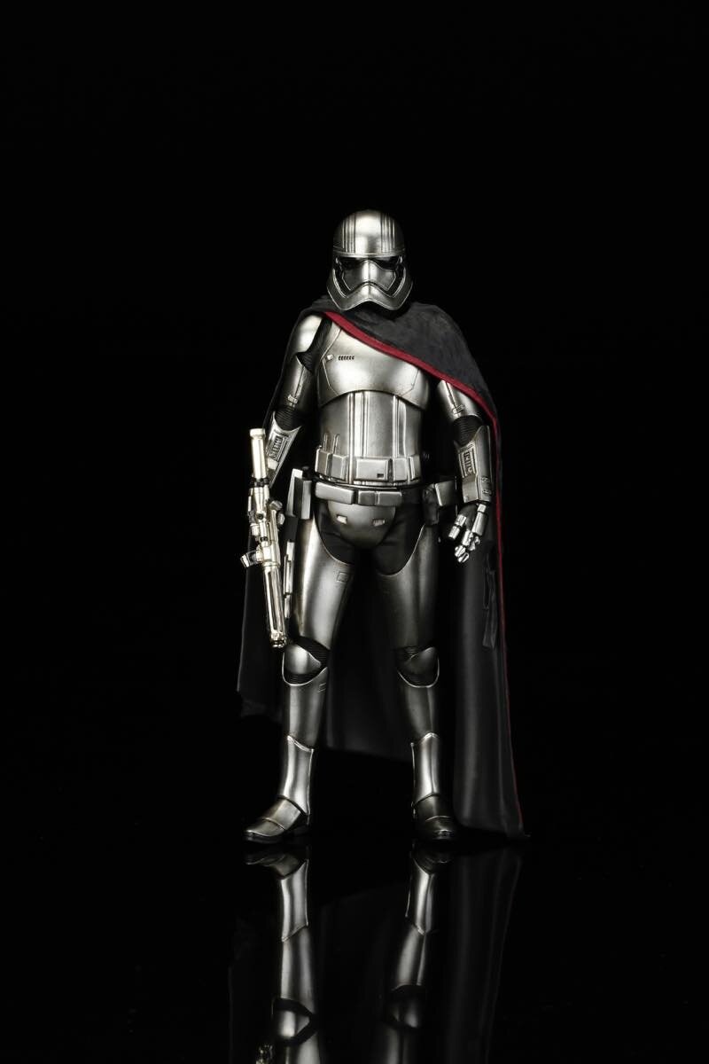 (未使用･未開封品)　スター・ウォーズ / フォースの覚醒 ワールドコレクタブルフィギュアPREMIUM-CAPTAIN PHASMA- キャプテンファズマ 0pbj0lf star wars world collectible figure premium captain phasma