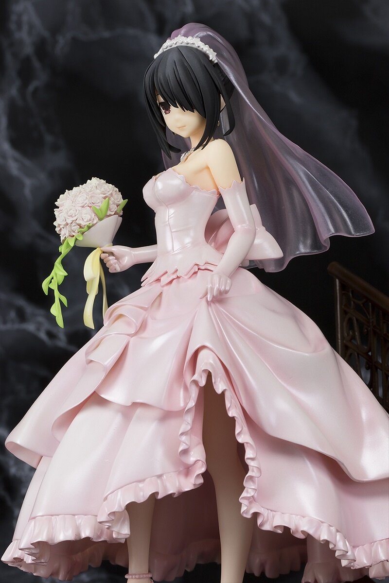 kurumi wedding dress figure