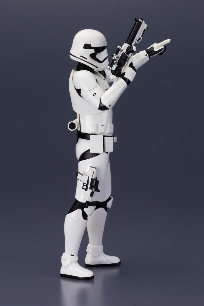 stormtrooper kotobukiya