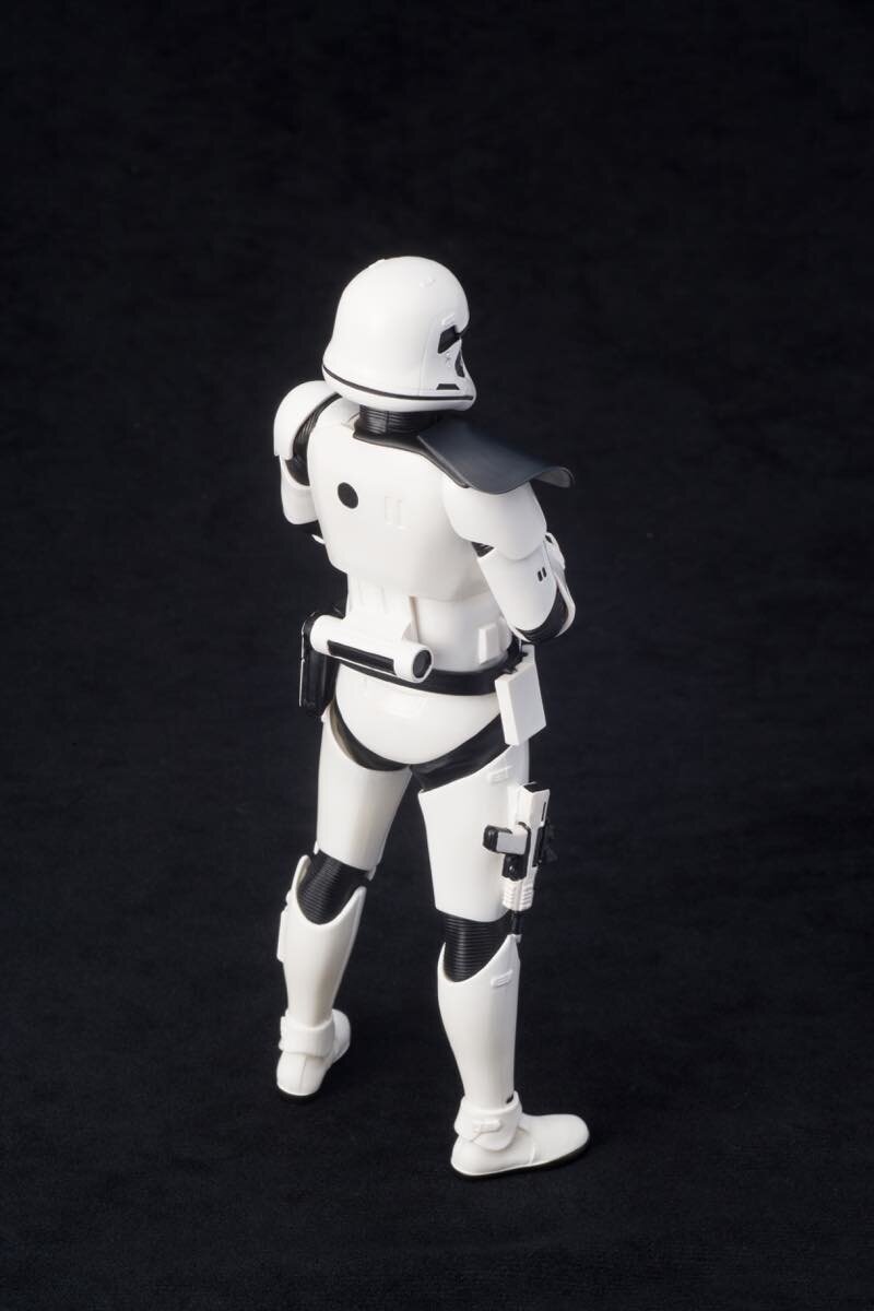 stormtrooper kotobukiya