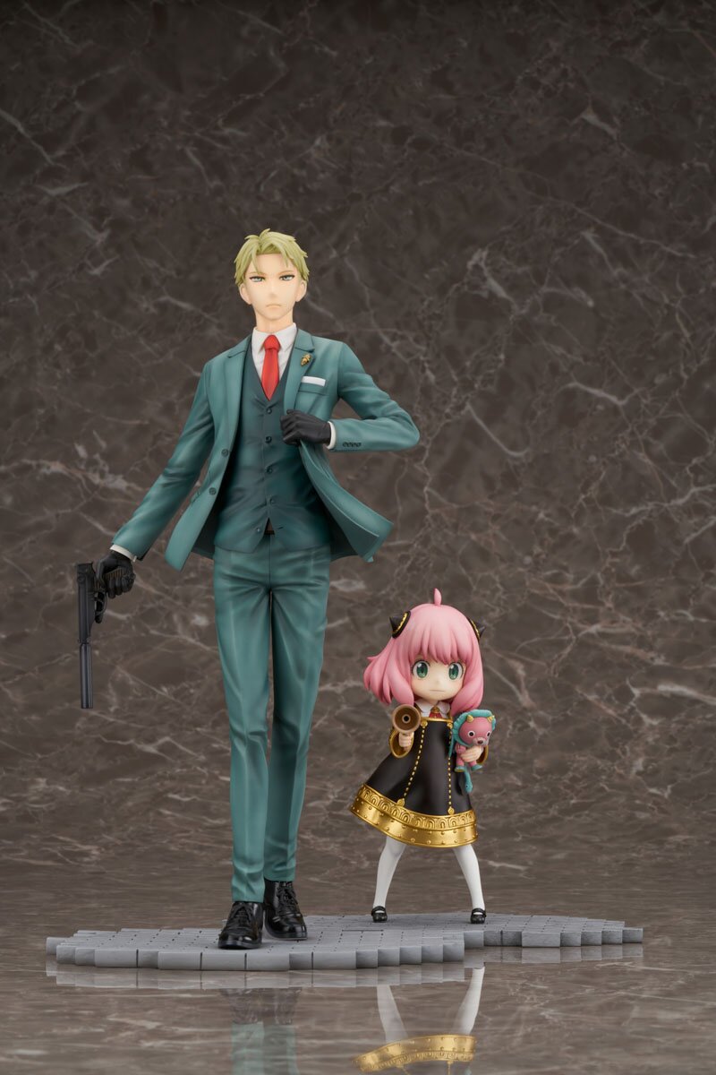 Spy x Family Loid Forger 1/7 Scale Figure - Tokyo Otaku Mode (TOM)