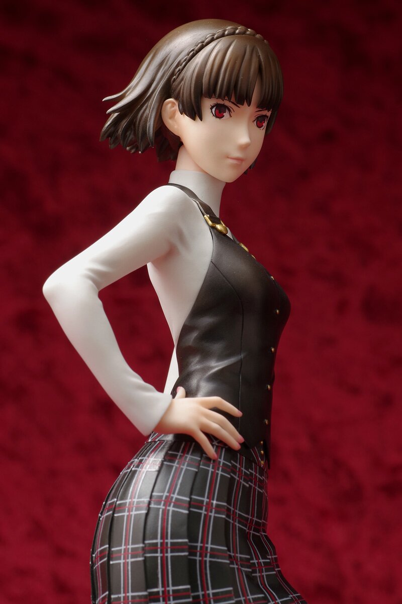 makoto niijima figure