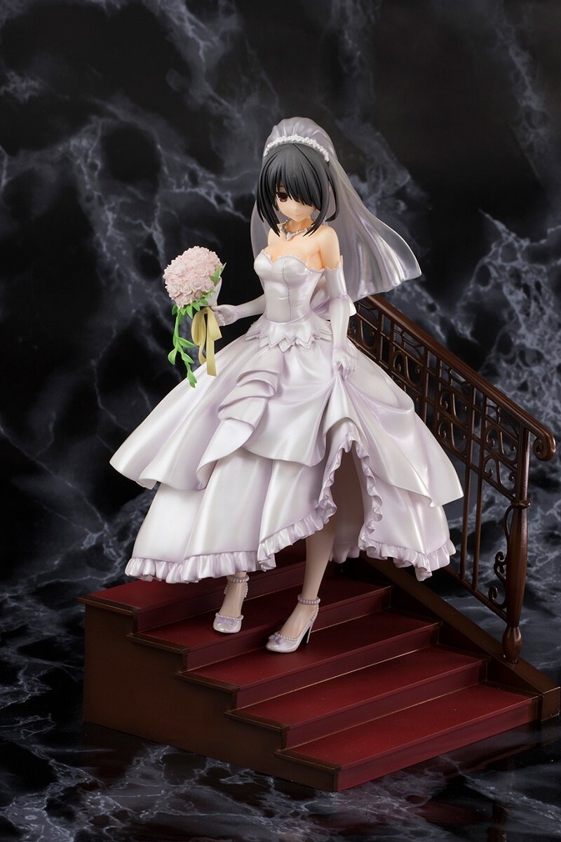 kurumi wedding dress figure