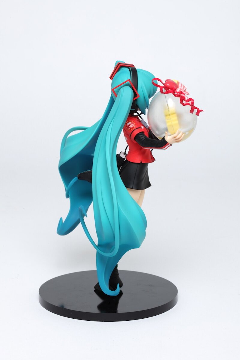 miku taito uniform figure