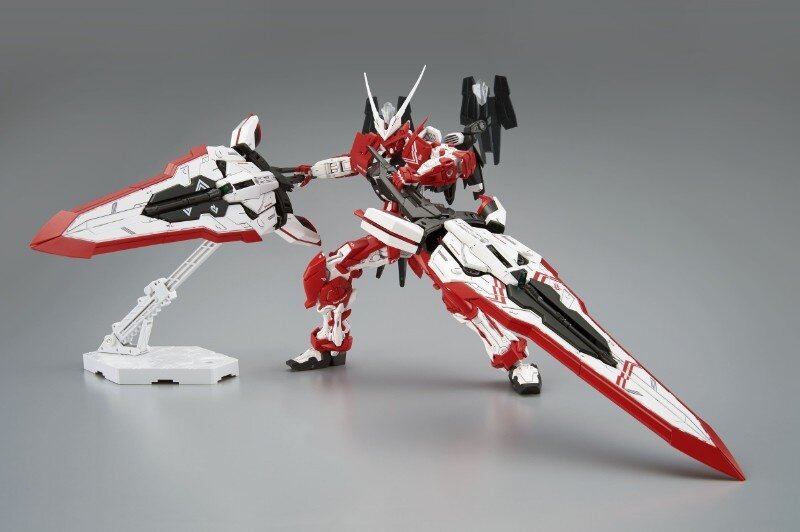 MG 1/100 Gundam Seed Destiny Astray R Gundam Astray Turn Red