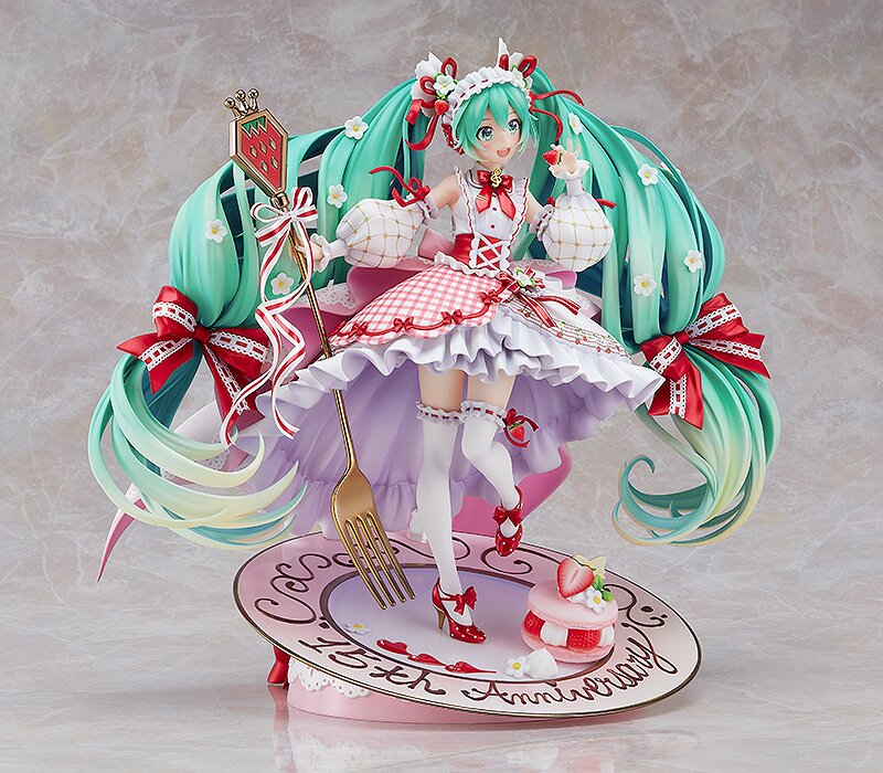 Hatsune Miku: 15th Anniversary Ver. 1/7 Scale Figure - Tokyo Otaku Mode