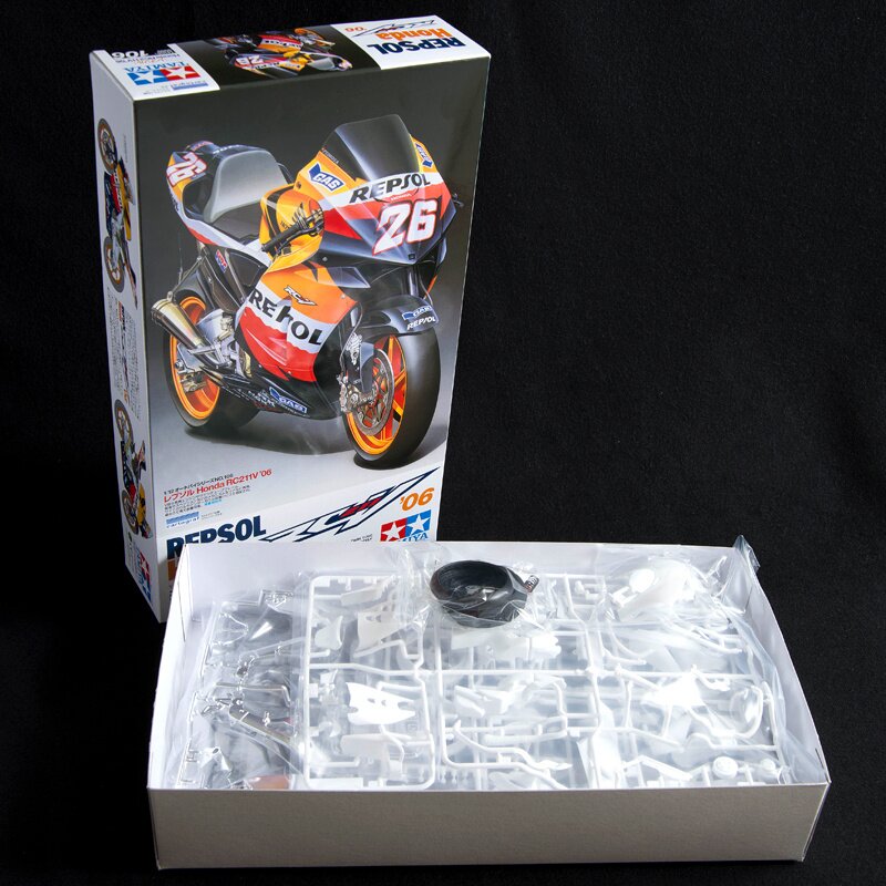 Repsol Honda RC211V '06 - Tokyo Otaku Mode (TOM) Repsol Honda RC211V '06 - Tokyo Otaku Mode (TOM)