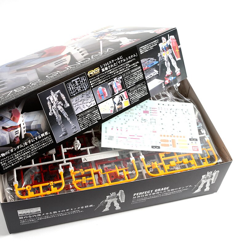 Plastic model - Gundam Model Kits (Gunpla) - Real Grade (RG) - Gundam  series / Gundam (RX-78-2) (バンダイ(BANDAI) ＲＧ 1/144 RX-78-2 ガンダム（チームブライトカスタム）)