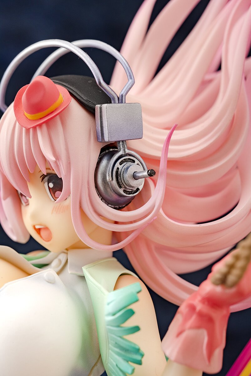 Super Sonico Love Bomber!: Super outlet Sonico Love Bomber! 1/7 Scale Figure