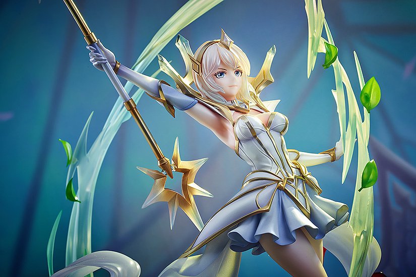 League of Legends Elementalist Lux 1/7 Scale Figure - Tokyo Otaku