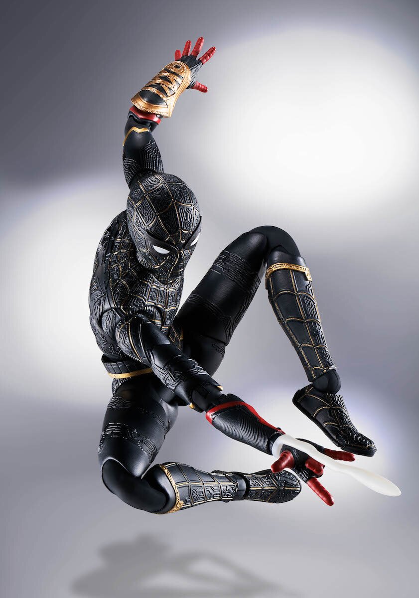 S.H.Figuarts Spider-Man: No Way Home Spider-Man Black & Gold Suit