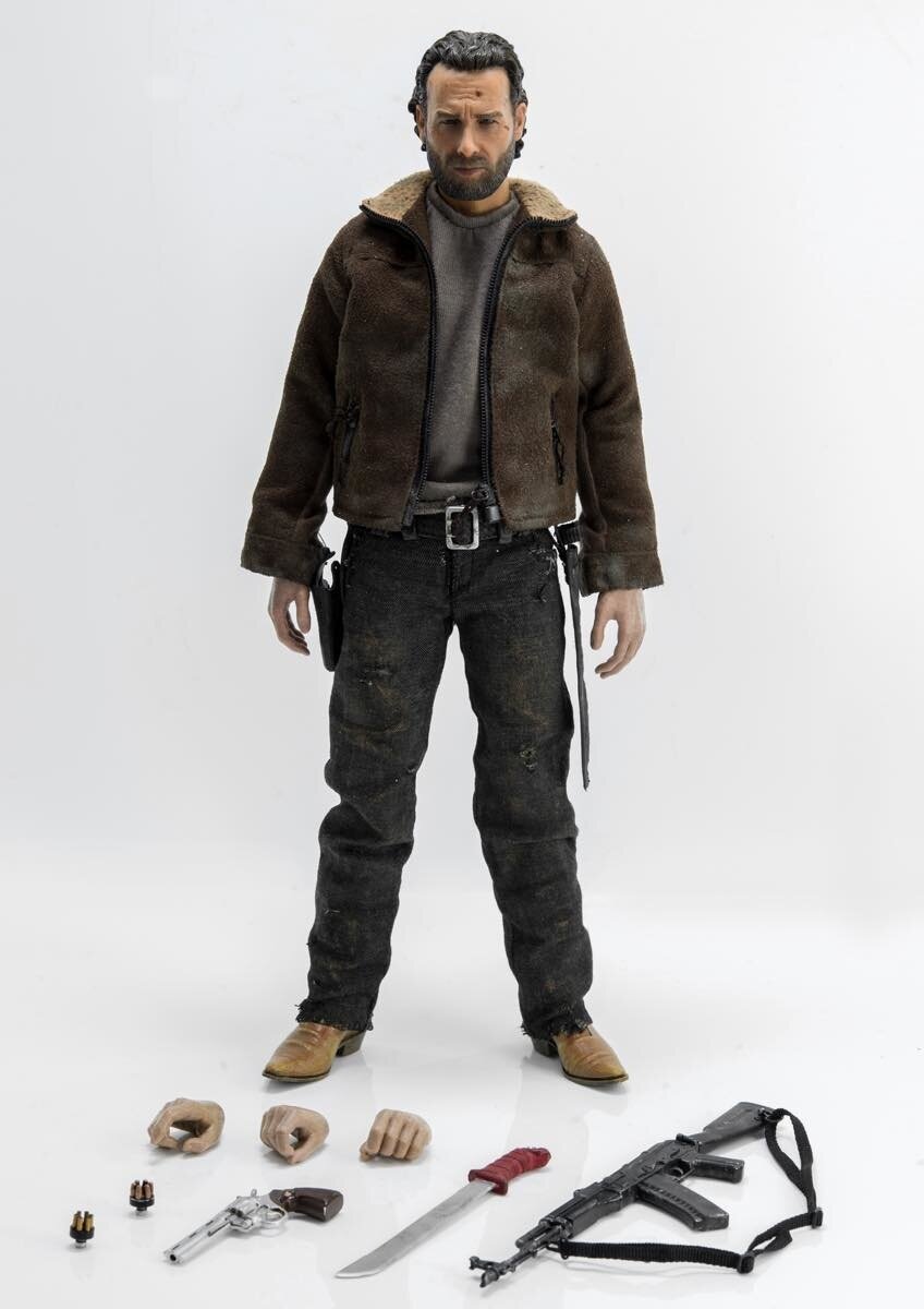 Rick Grimes 1/6 Scale Collectible Figure | The Walking Dead