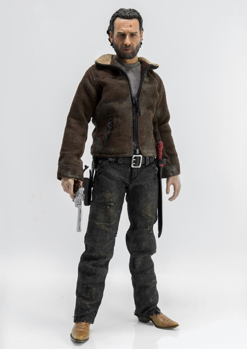 Rick Grimes 1/6 Scale Collectible Figure | The Walking Dead
