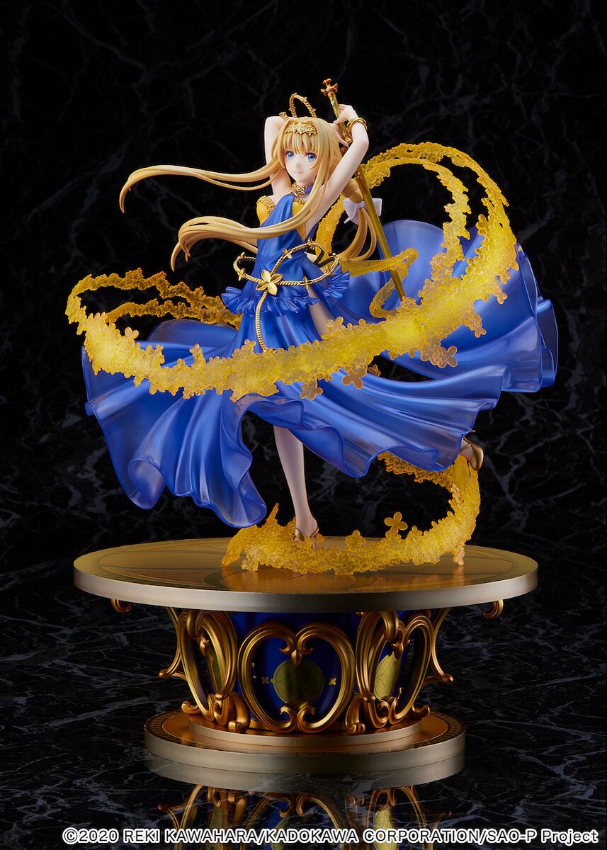 Life-size Sword Art Online anime girl figure wears real, custom