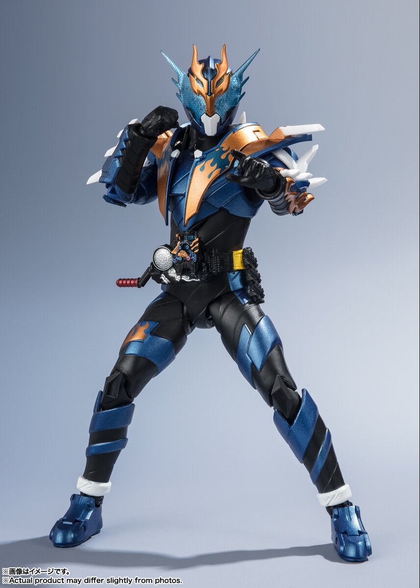 NEW SH Figuarts Kamen Rider Build sale Cross-Z Build Form