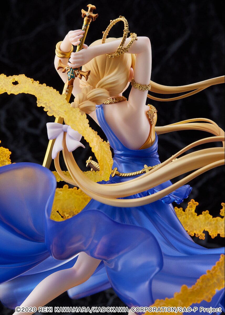 Life-size Sword Art Online anime girl figure wears real, custom