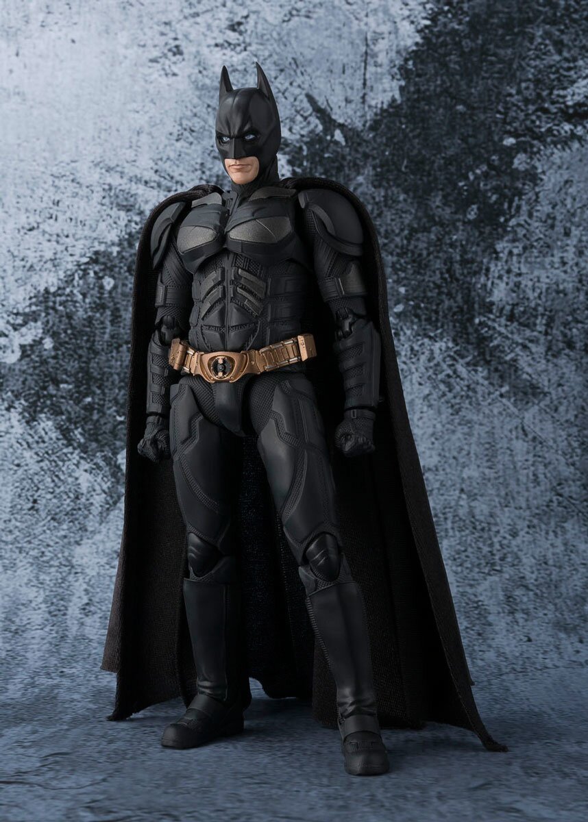 S.H.Figuarts The Dark Knight Batman: KOTOBUKIYA - Tokyo Otaku Mode (TOM)