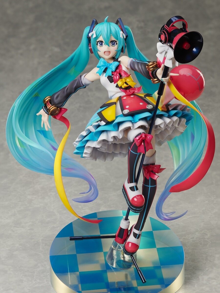 miku figurine