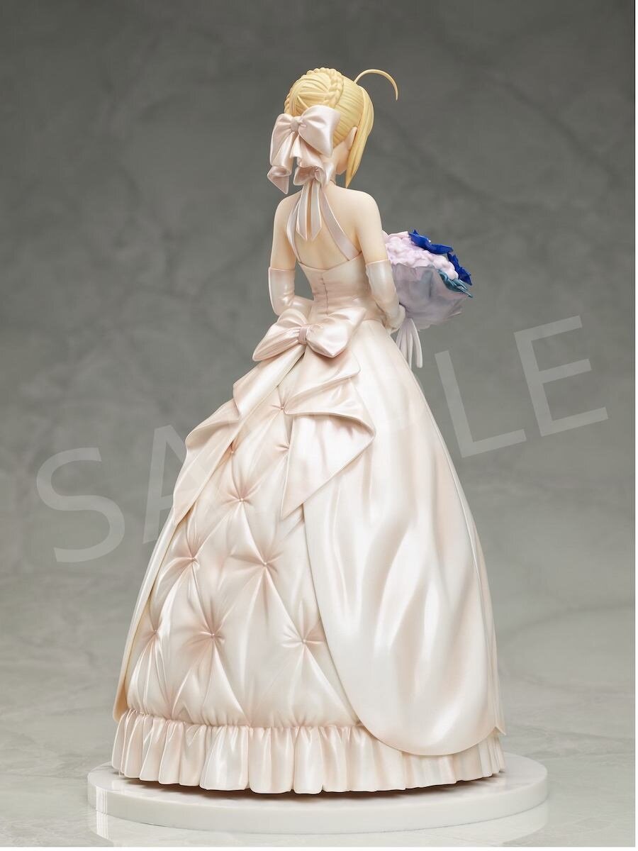 saber royal dress