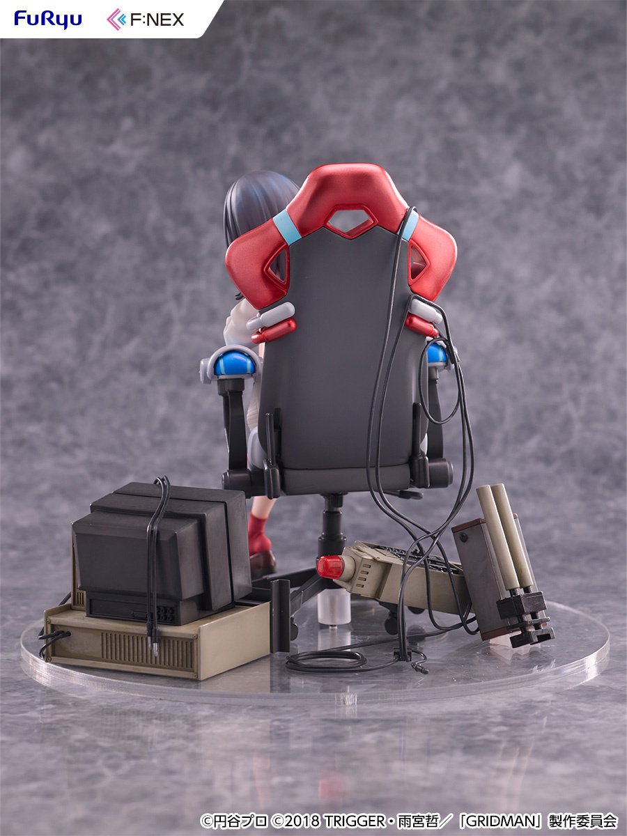 Gridman Universe Rikka Takarada: Gaming Chair Ver. 1/7 Scale