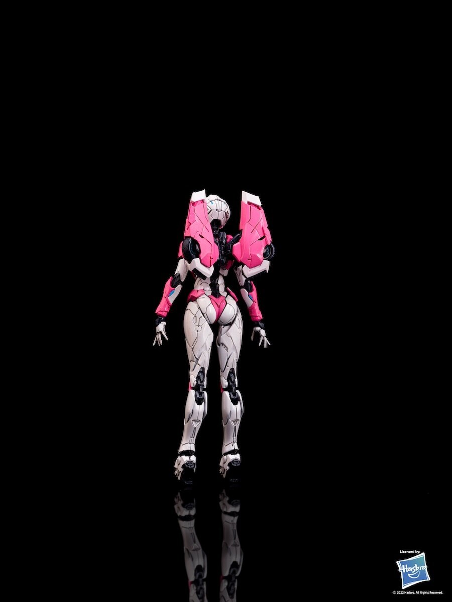 Furai Model Transformers Arcee Tokyo Otaku Mode (TOM)