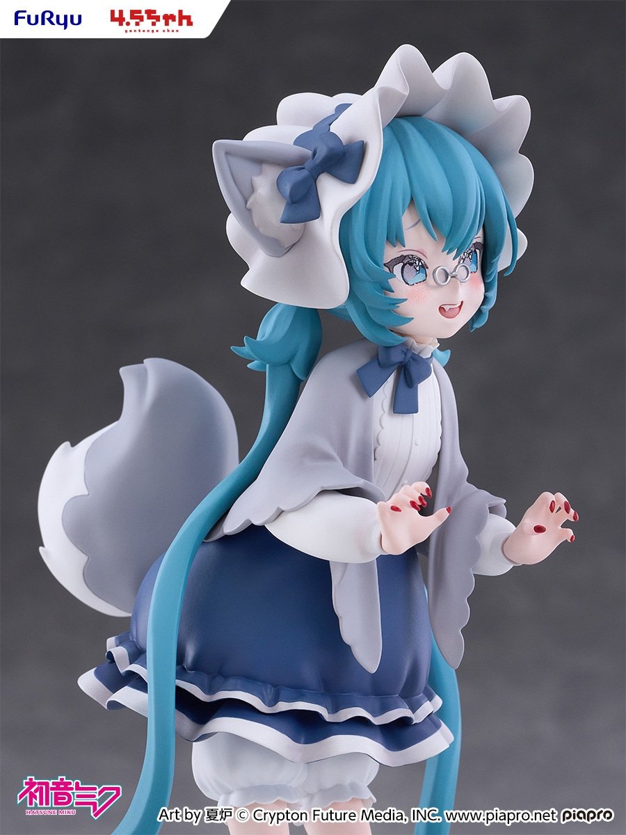 4.5 Chan Hatsune Miku Wolf Ver. - Tampilan Depan Figur