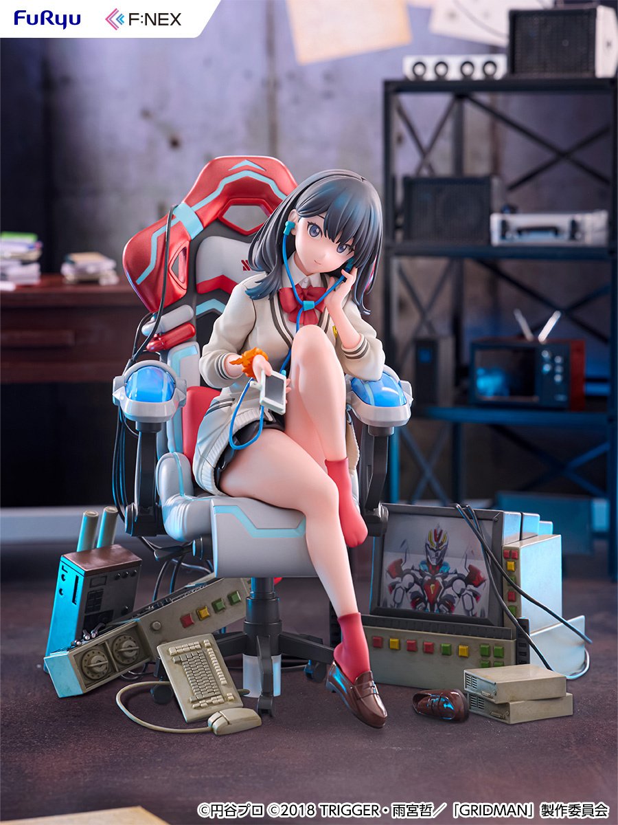 Gridman Universe Rikka Takarada: Gaming Chair Ver. 1/7 Scale