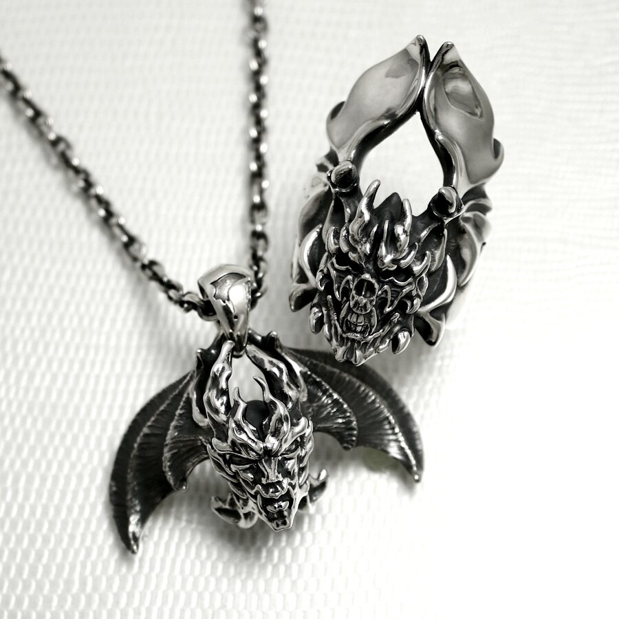 クライベイビーペンダント Cry baby necklace - Etsy 日本