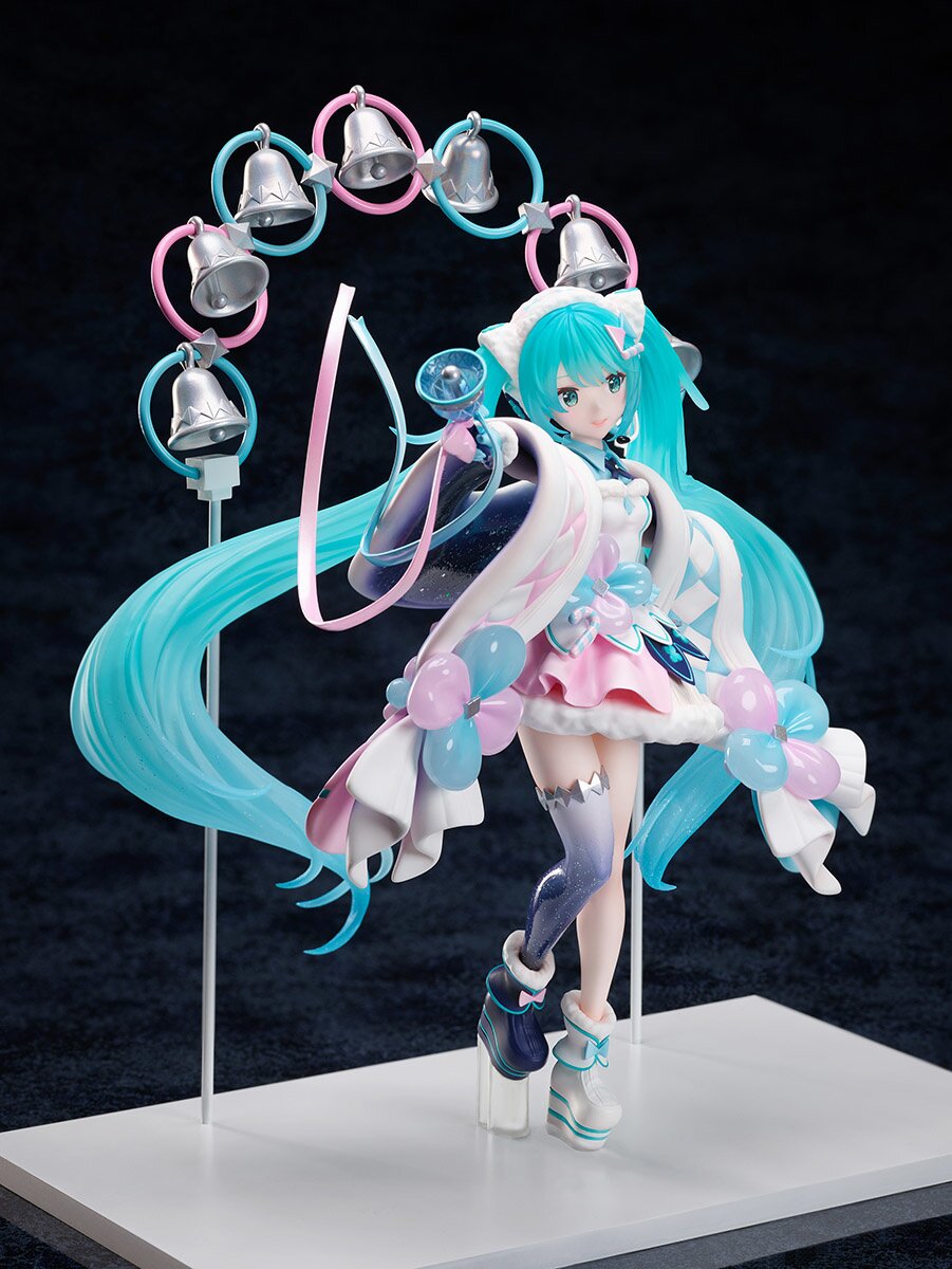 magical mirai 2020 winter figure