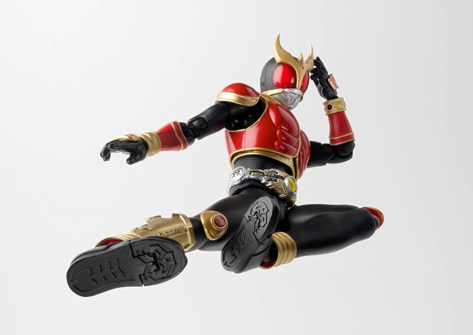 BANDAI S.H.Figuarts Kamen Rider Kuuga Rising Dragon - Action Figure 145 Mm, ABS E PVC, 15+ Anni - 3