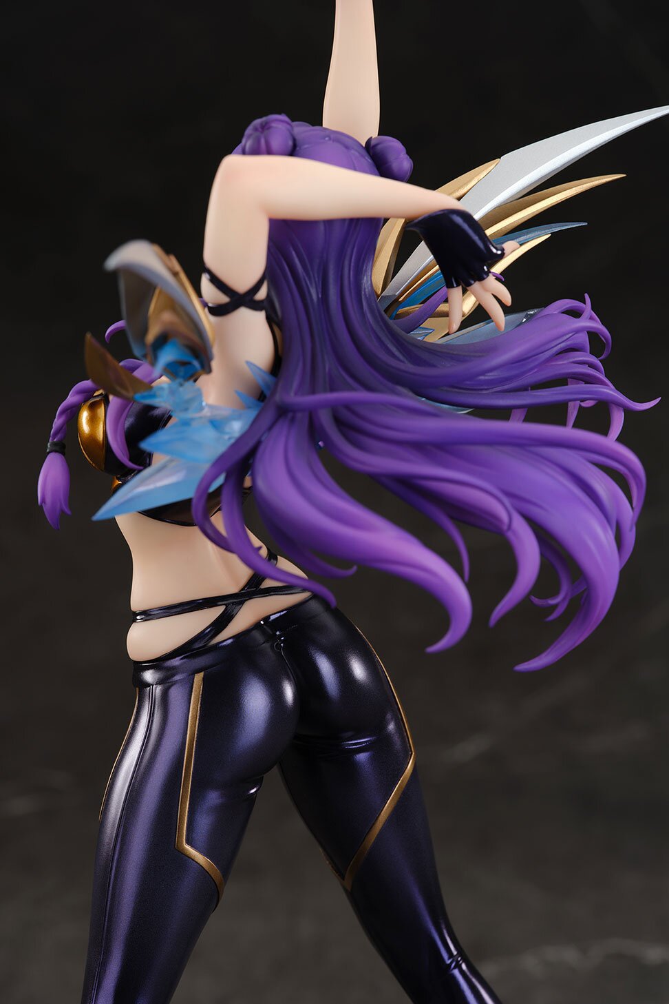 League of Legends K/DA Kai'Sa 1/7 Scale Figure: Apex - Tokyo Otaku